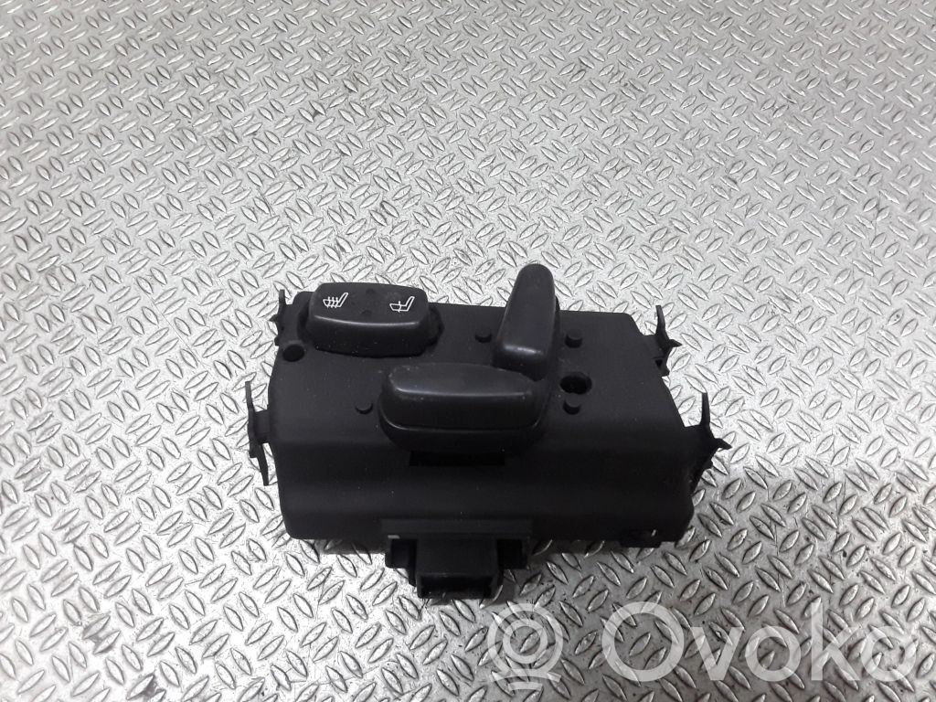 Chrysler Pacifica Seat control switch 