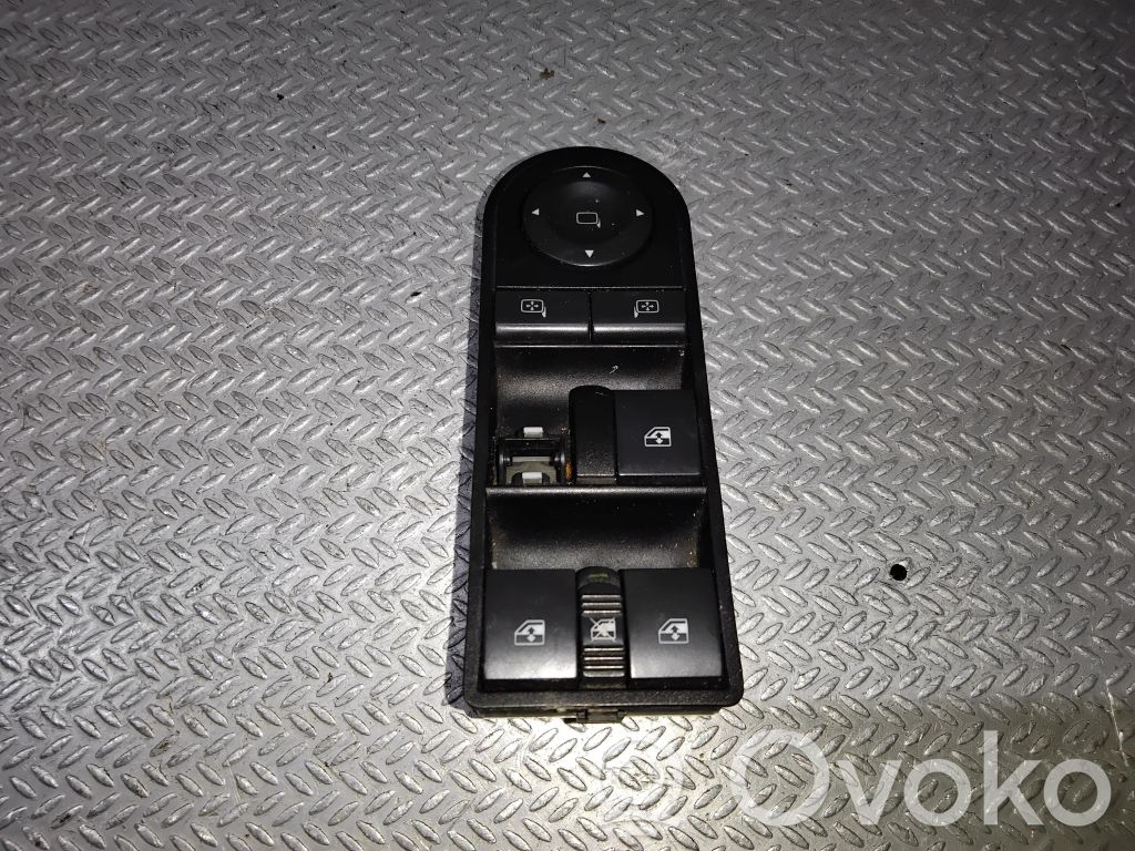 Opel Zafira B Comutator comandă geamuri electrice 