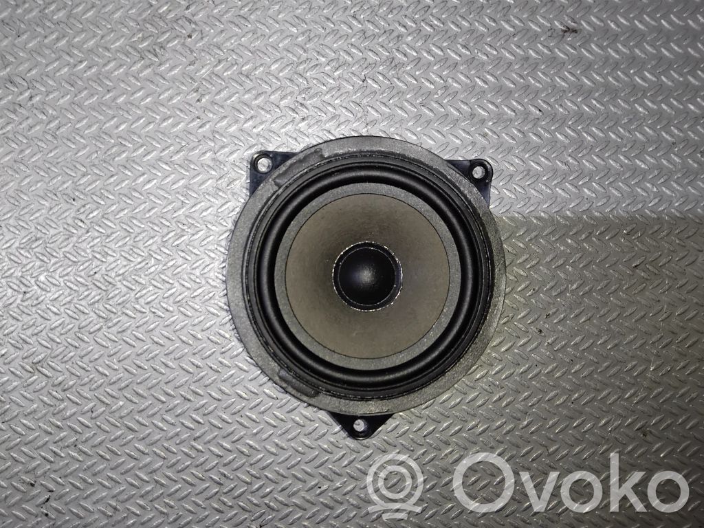 BMW 3 E90 E91 Altavoz de la puerta delantera 