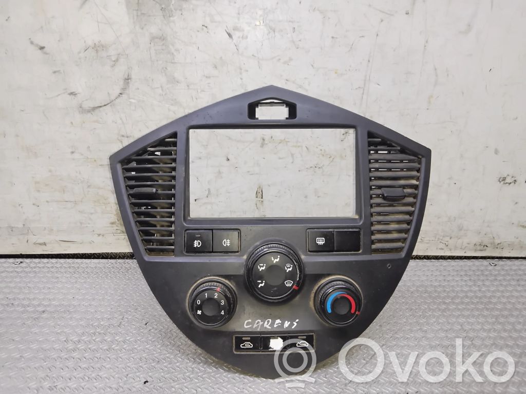 KIA Carens I Climate control unit 