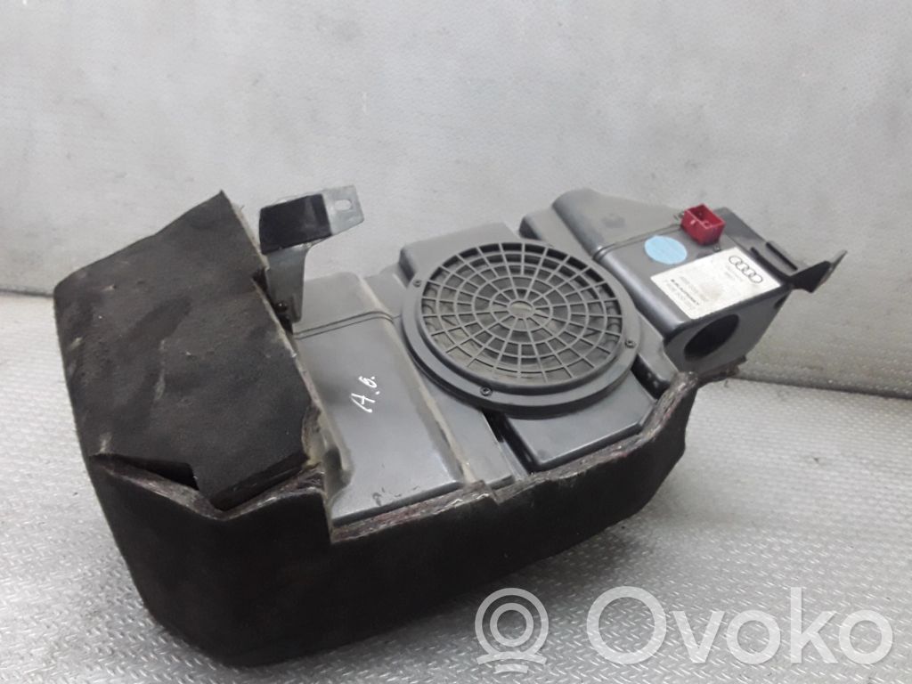 Enceinte subwoofer   4B9035382