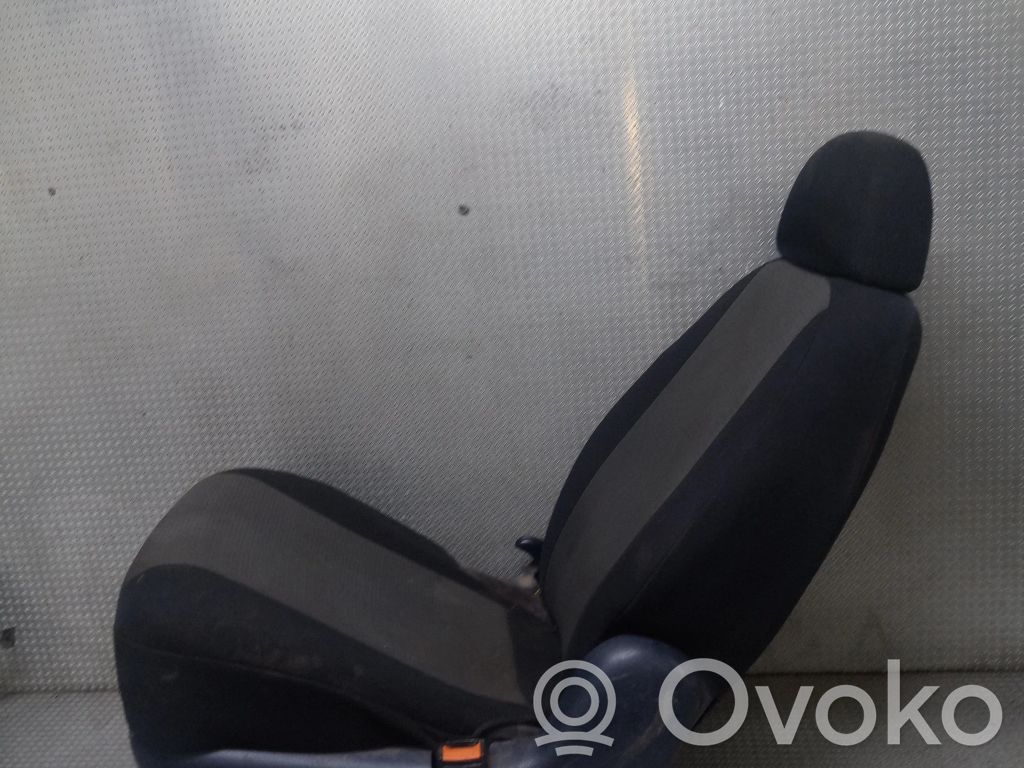Asiento trasero   123456789B