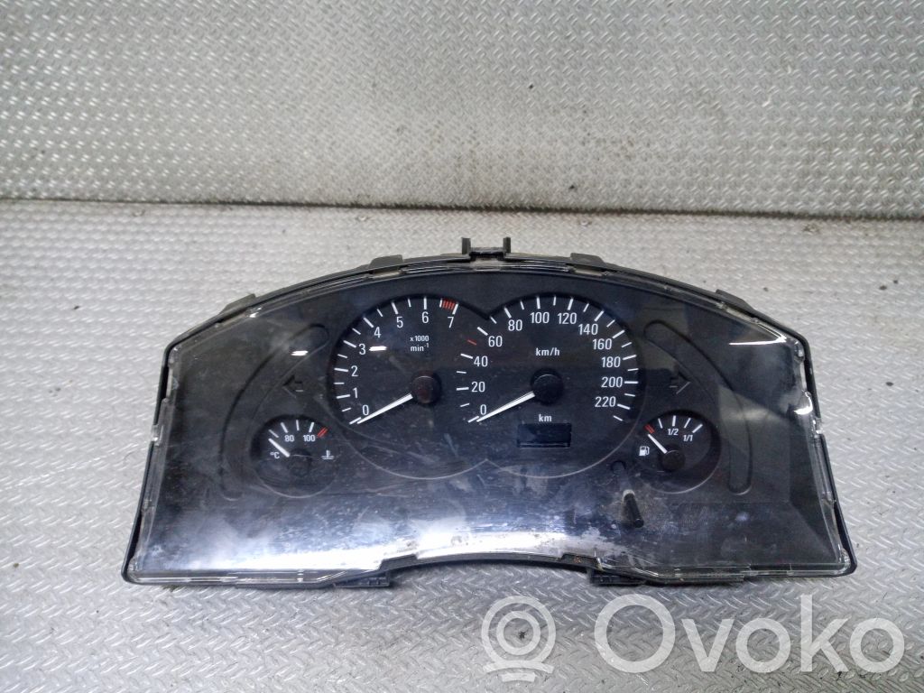 Opel Meriva A Speedometer (instrument cluster) 