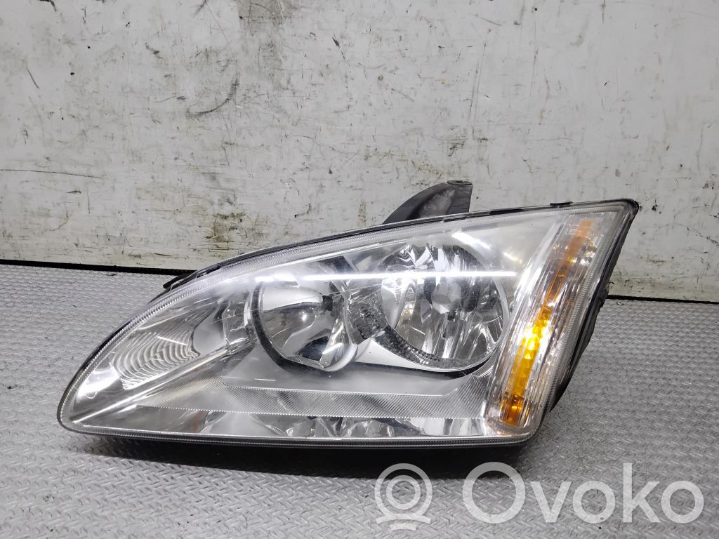 Ford Focus Headlight/headlamp 