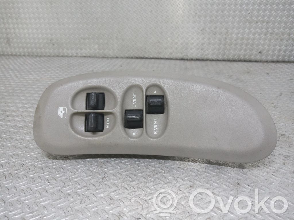Interruptor del elevalunas eléctrico   0SB701L5AB