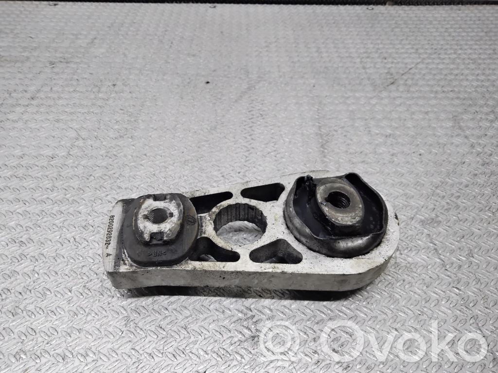 Soporte de montaje del motor   8200292832A