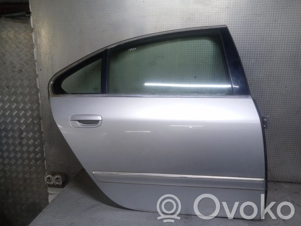 Rear door