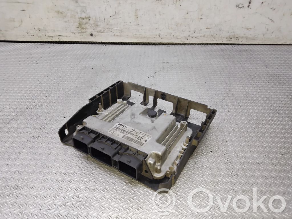 Engine control unit/module   0281012526,9662517180