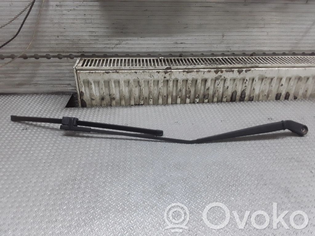 Volkswagen Polo Wycieraczka szyby przedniej / czołowej 