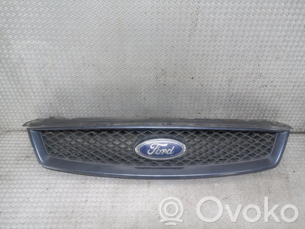 Ford Focus Etupuskurin ylempi jäähdytinsäleikkö 