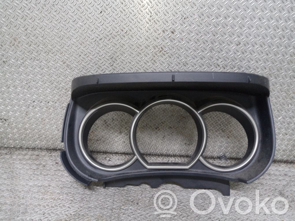 Dashboard trim   68240EL00A
