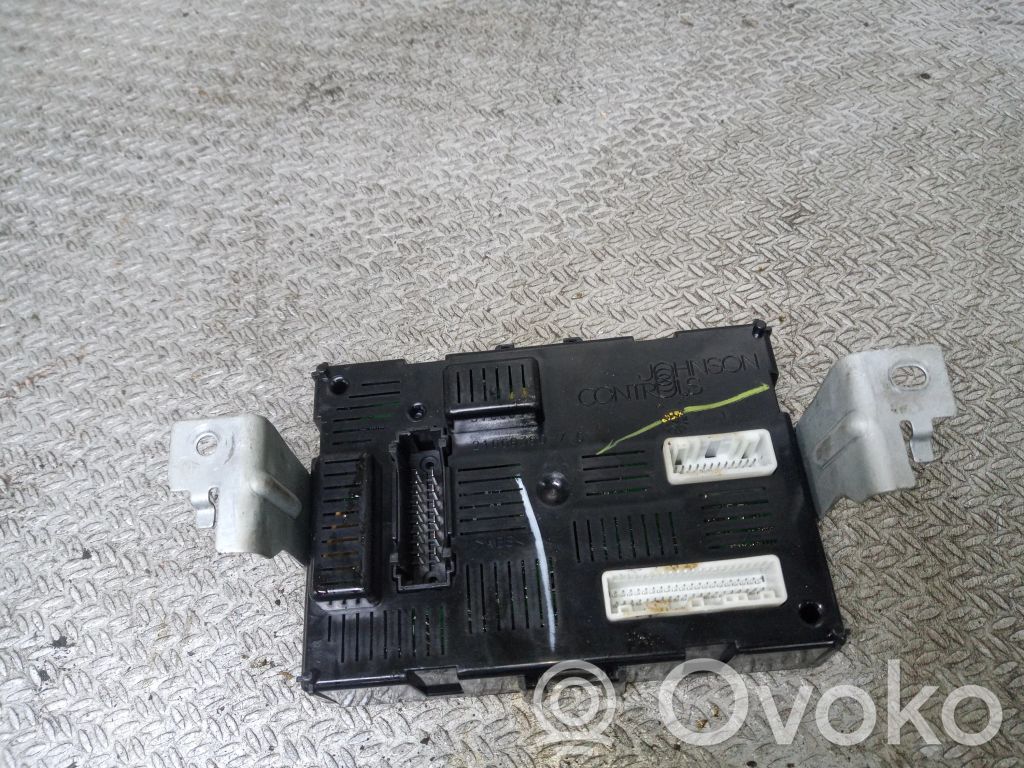 Nissan Tiida C11 Módulo de confort/conveniencia 