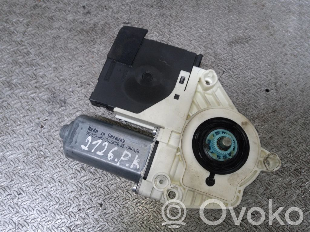 Volkswagen PASSAT B6 Silnik regulatora szyby drzwi przednich 