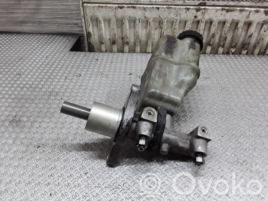 Peugeot 407 Master brake cylinder 