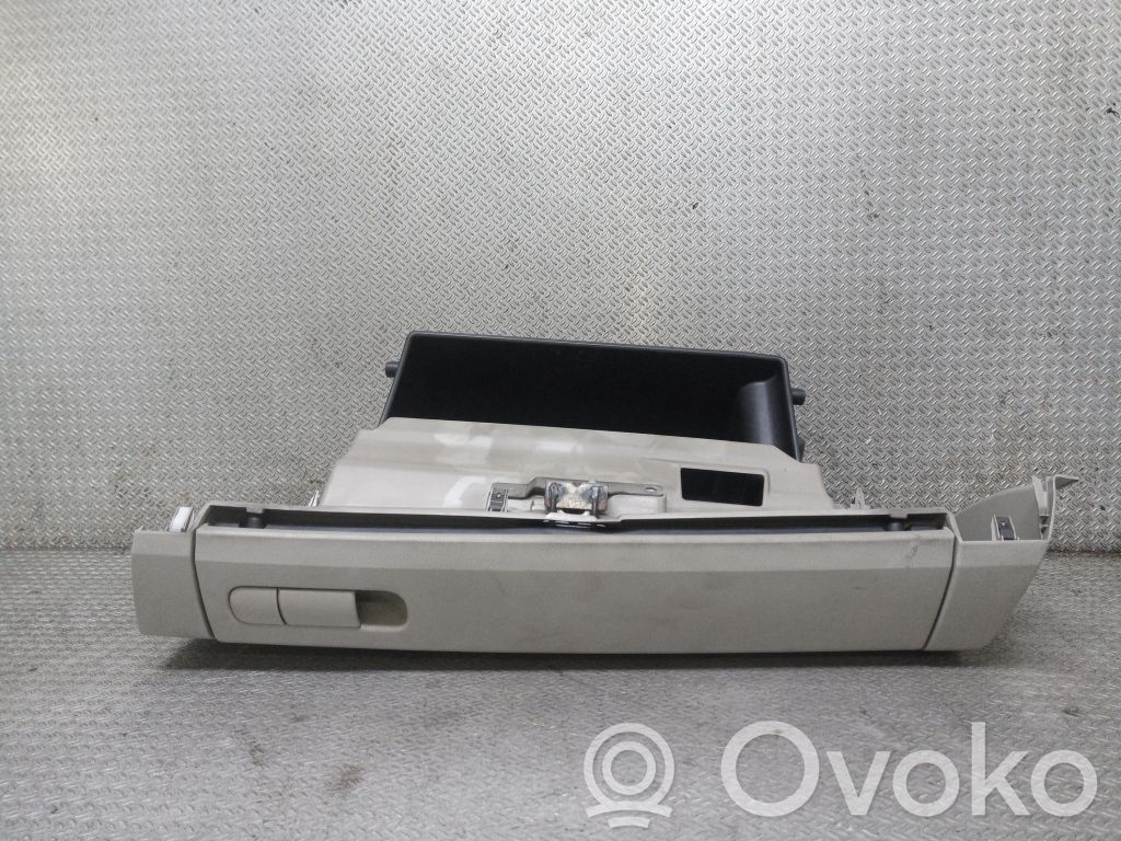 Glove box set   EG2164260