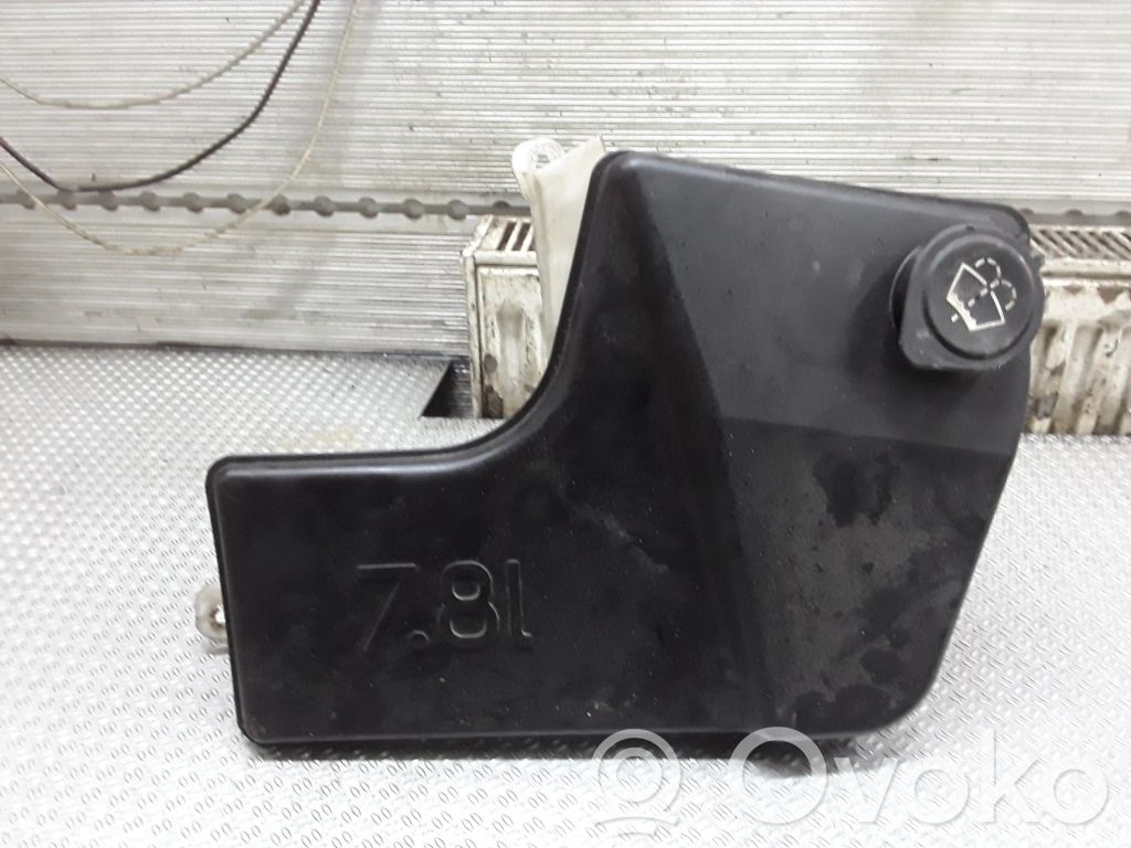 Logu šķidruma tvertne   61668252722