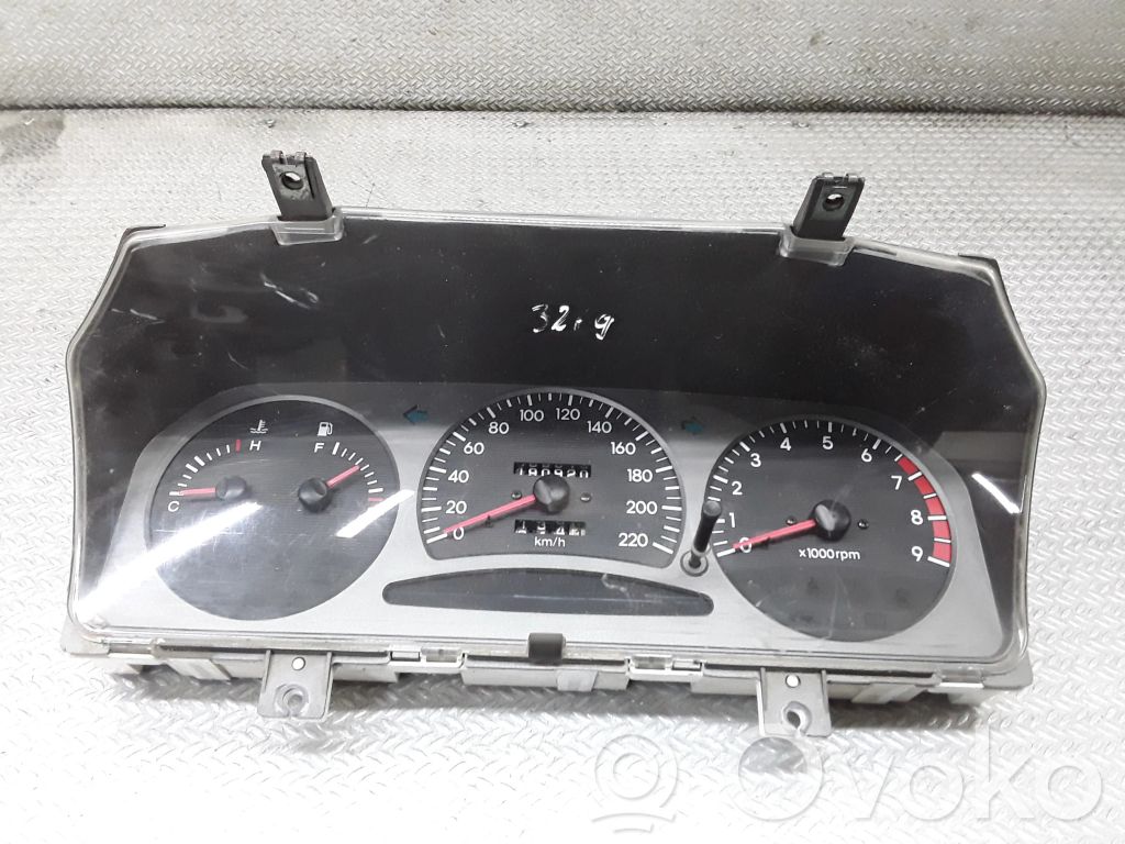 Speedometer (instrument cluster)   94000M3100