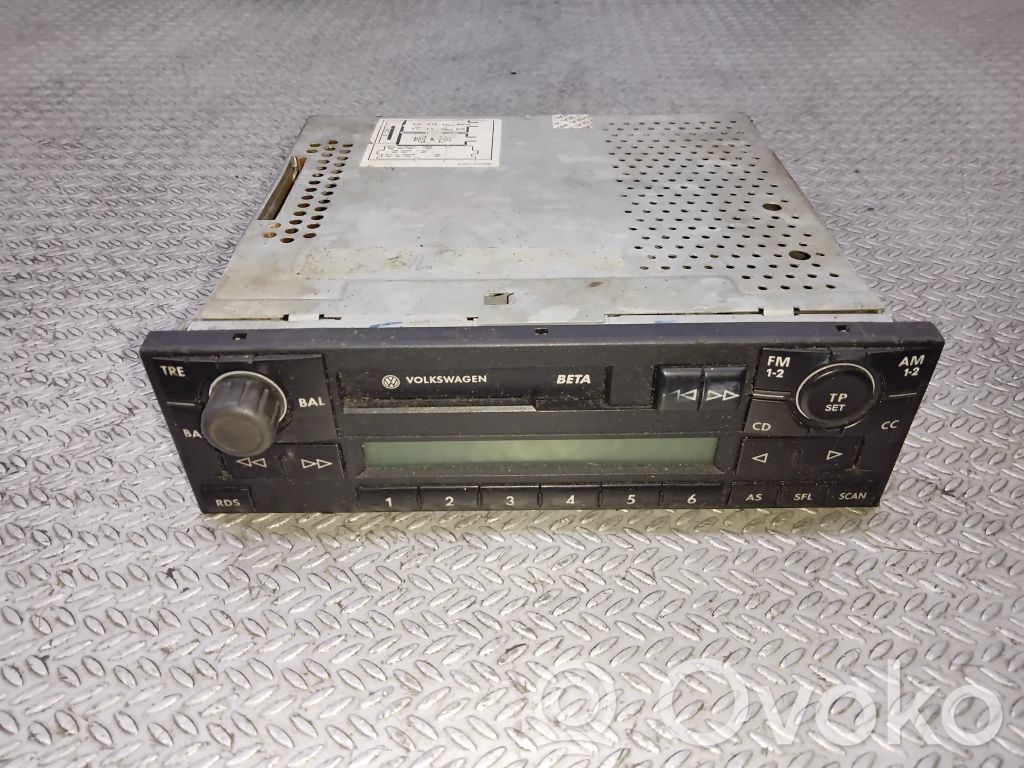 Panel / Radioodtwarzacz CD/DVD/GPS   1J0035152