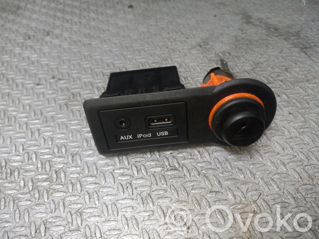 USB-pistokeliitin   961201P200