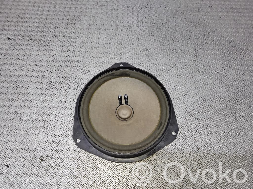 Peugeot Boxer Etuoven kaiutin 