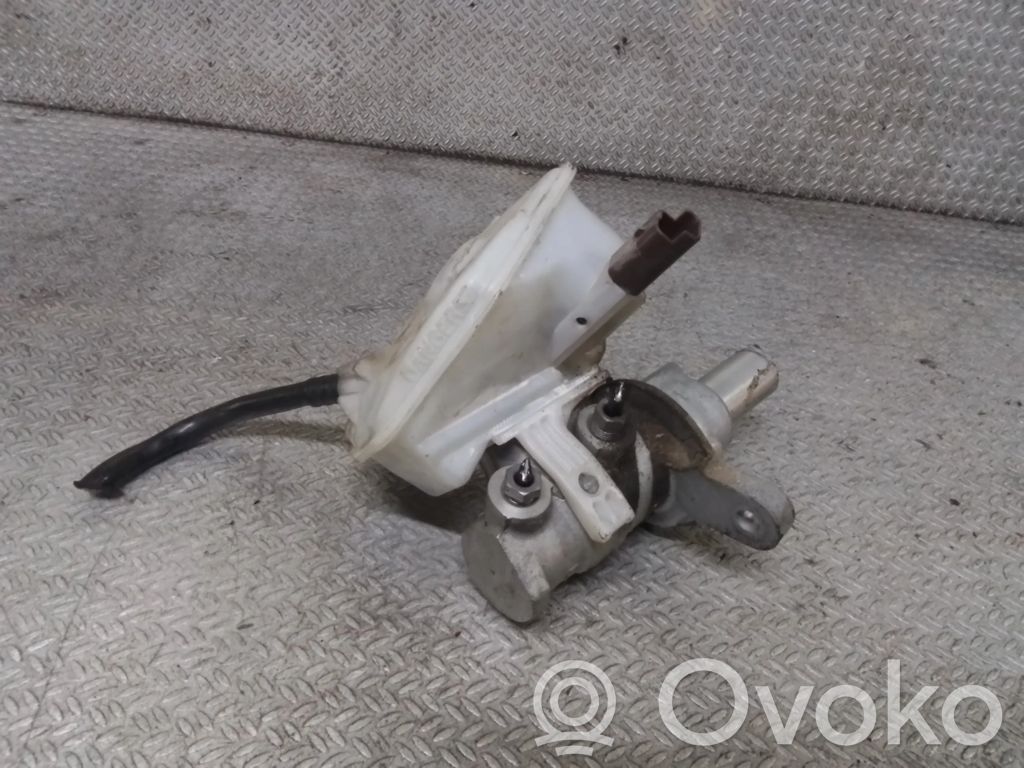 Citroen C4 I Pääjarrusylinteri 