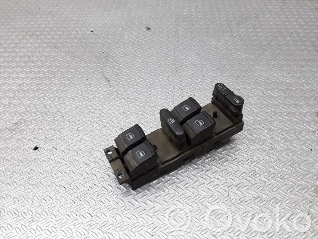 Skoda Superb B5 (3U) Electric window control switch 