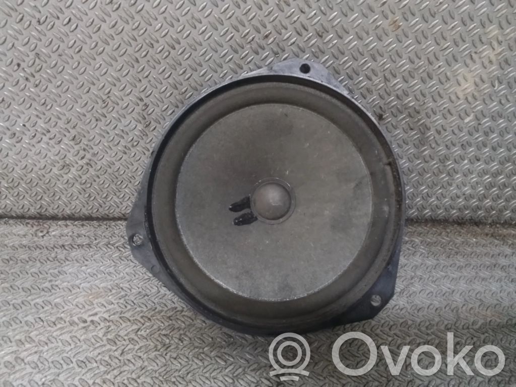 Fiat Ducato Etuoven kaiutin 