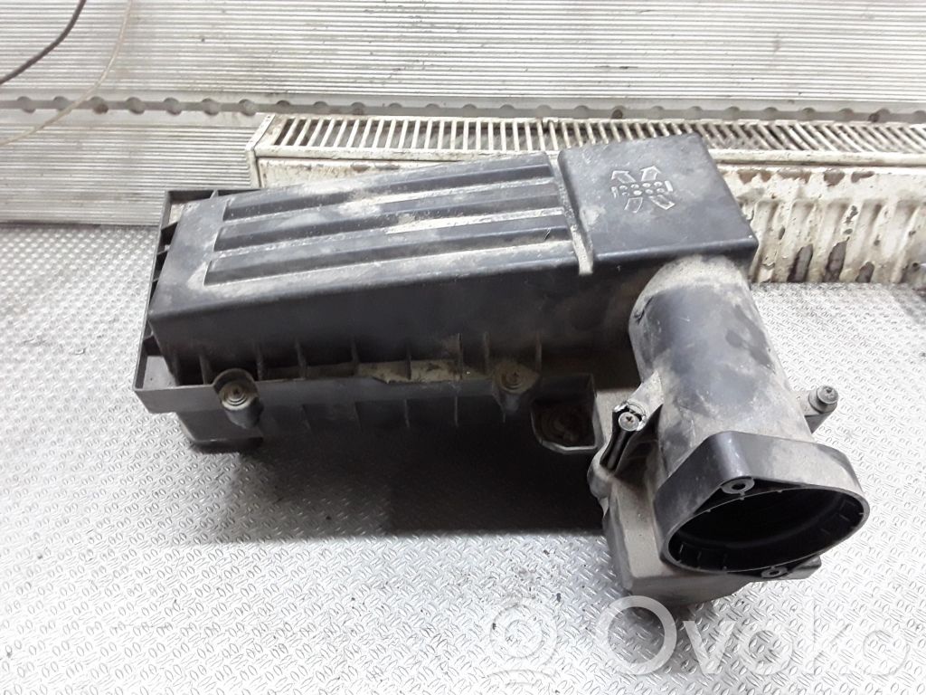 Volkswagen Touran I Obudowa filtra powietrza 