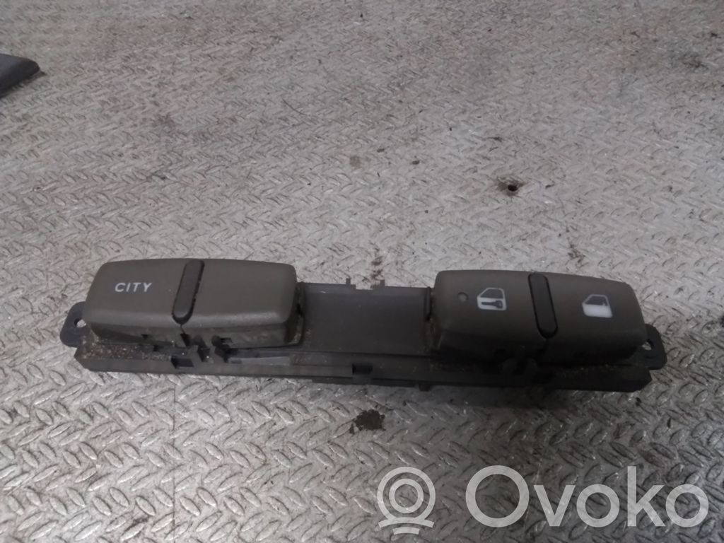 Fiat Idea Botón interruptor de bloqueo de puertas 