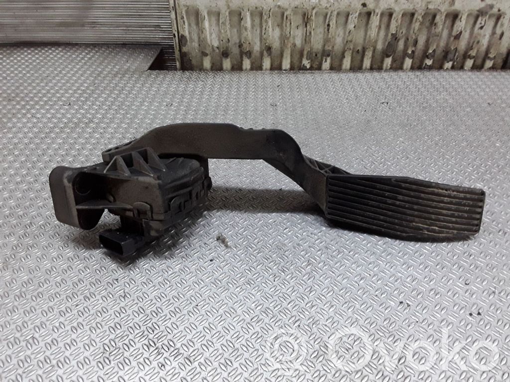 Opel Zafira B Gaspedal 