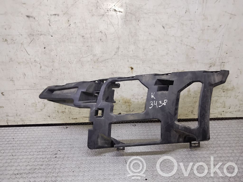 Front bumper mounting bracket   7S7117E857A