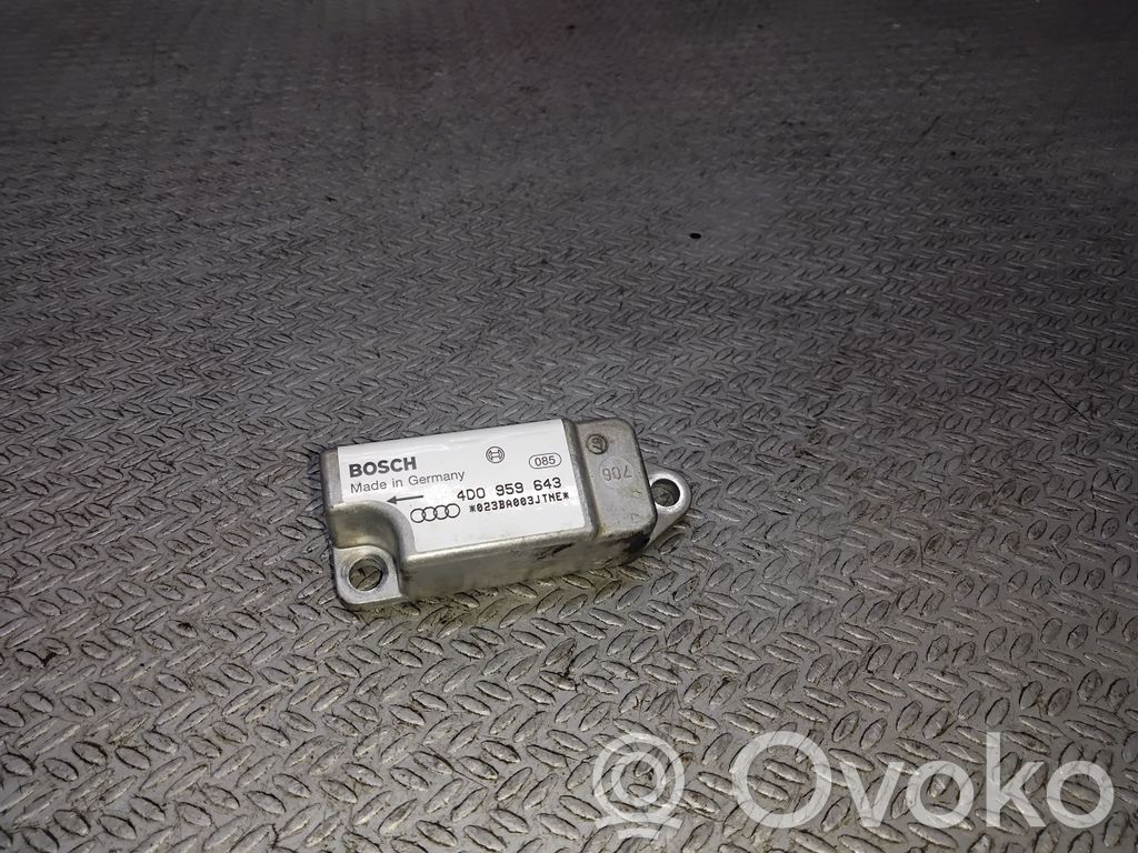 Audi A8 S8 D2 4D Airbag deployment crash/impact sensor 