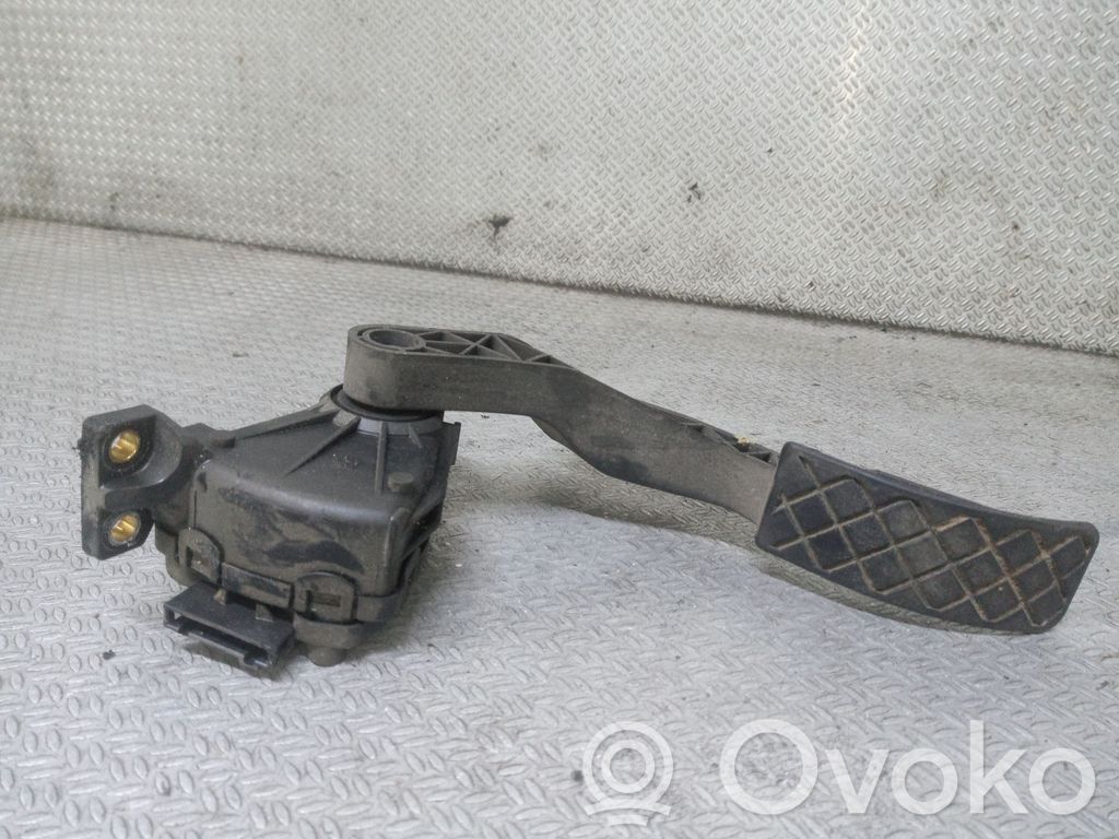Gaspedal   8Z1721523