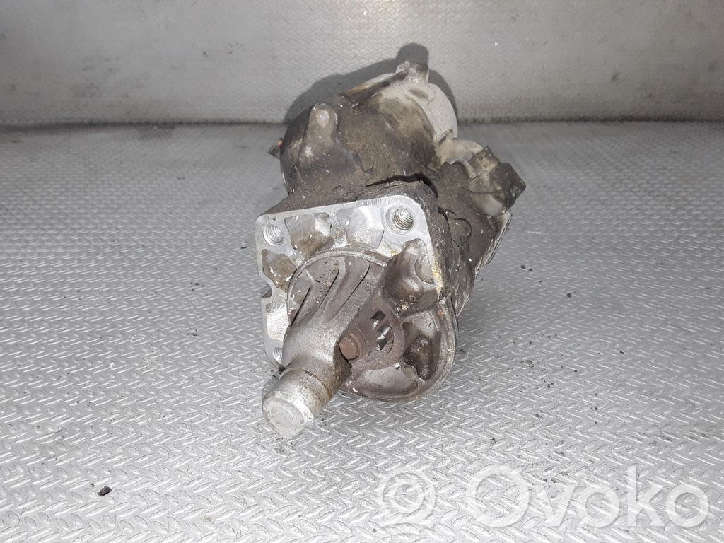Starter motor   04686045AD