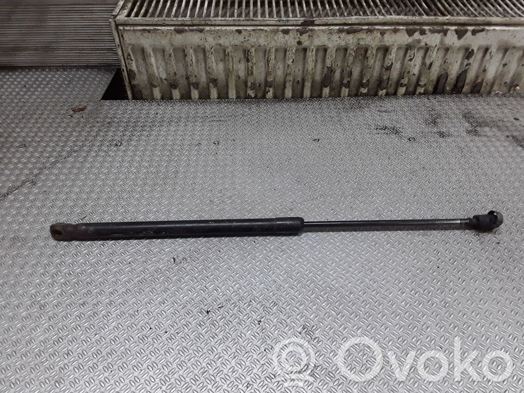 Audi A2 Tailgate/trunk strut/damper 