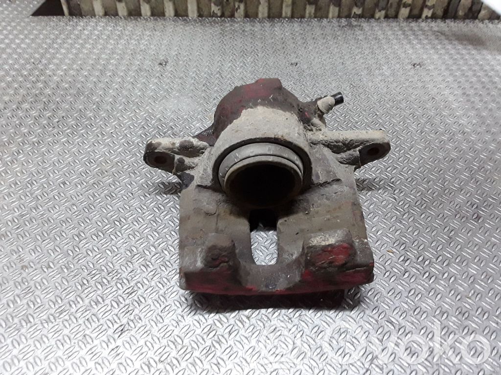 Caliper de freno delantero
