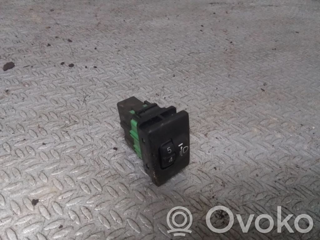 Toyota Yaris Headlight level height control switch 