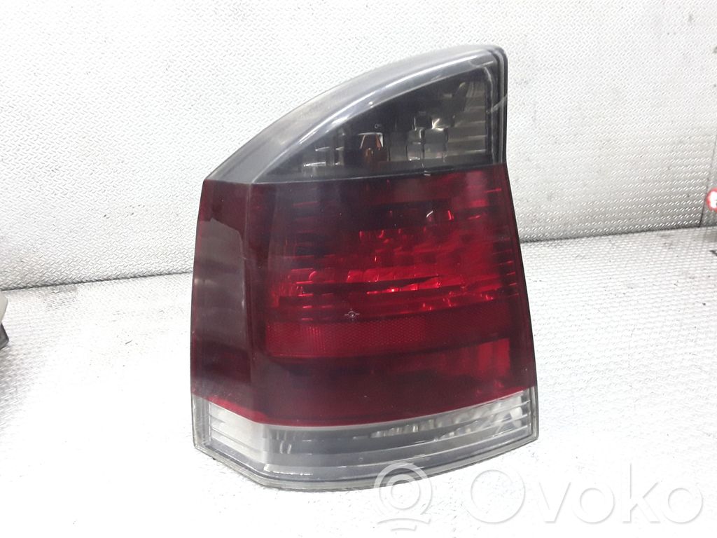 Opel Vectra C Lampă spate în caroserie 
