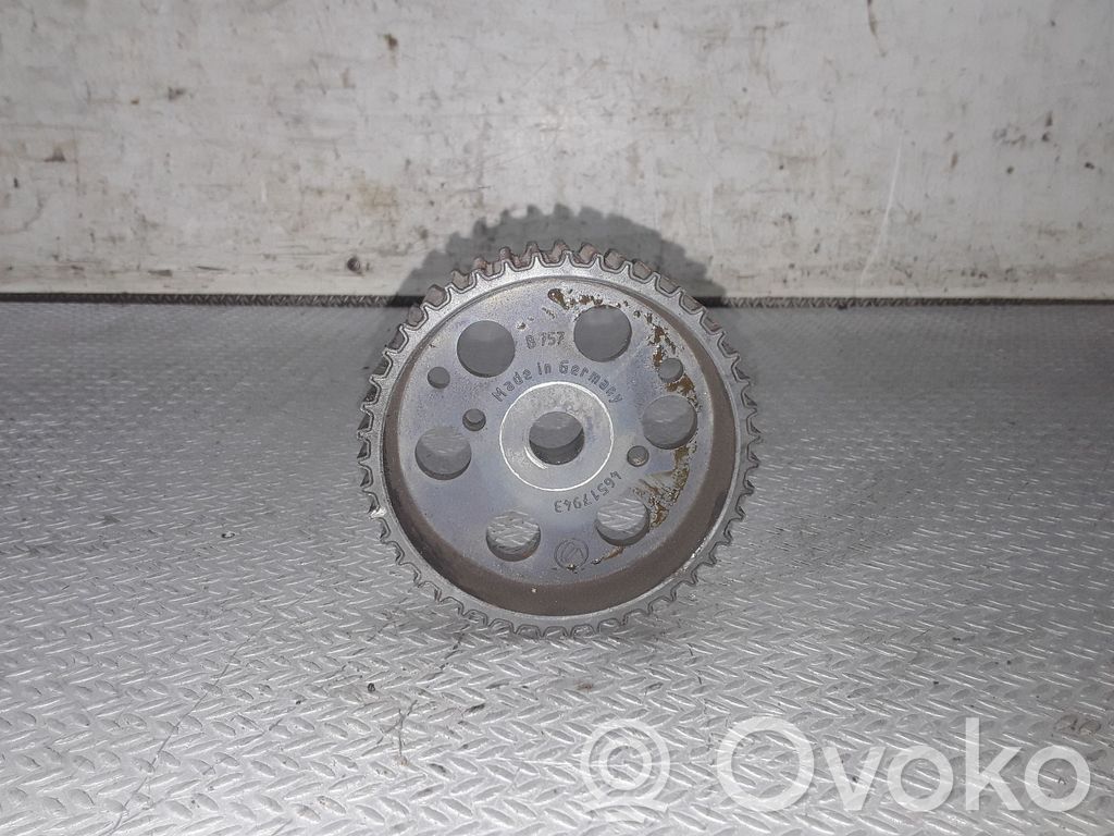 Opel Astra H Polttoainepumpun hammaspyörä (vauhtipyörä) 