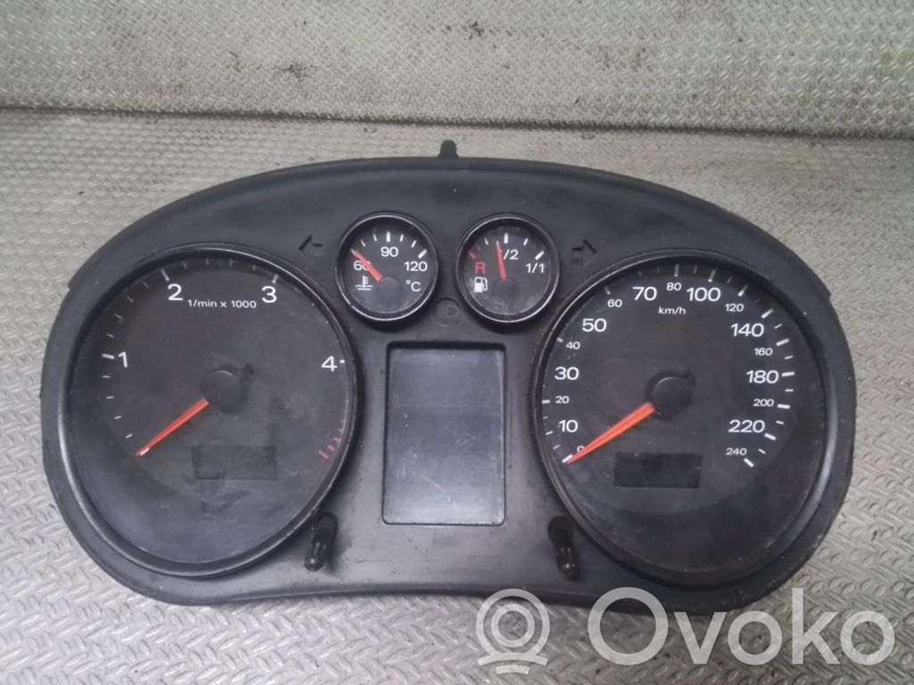 Audi A2 Speedometer (instrument cluster) 