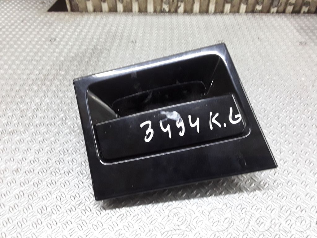 Takaoven ulkokahva   5J7839205A