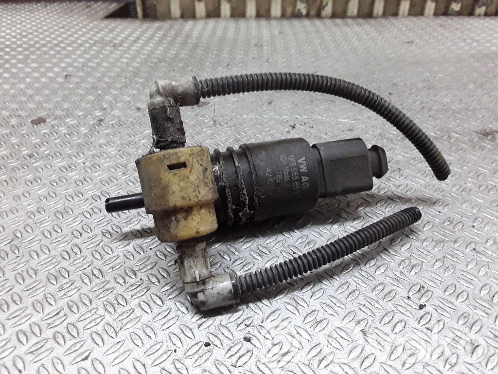 Skoda Roomster (5J) Pompe de lave-glace de pare-brise