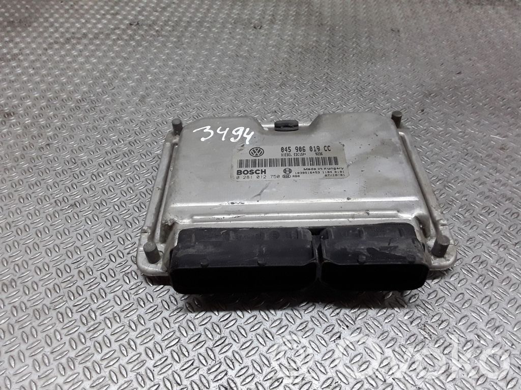 Unidad de control/módulo del motor   045906019CC,0281012750
