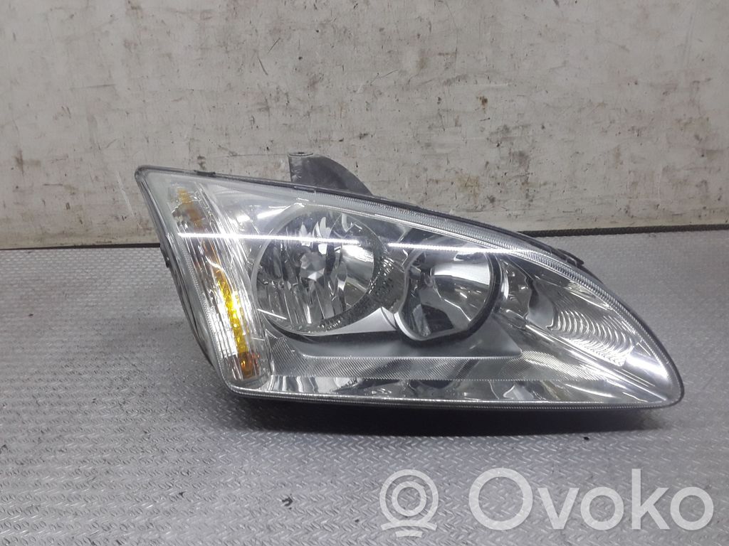 Ford Focus Scheinwerfer 