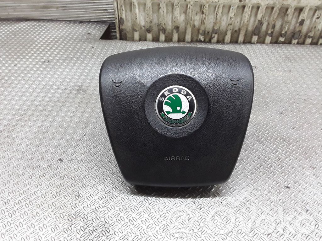 Skoda Octavia Mk2 (1Z) Poduszka powietrzna Airbag kierownicy 