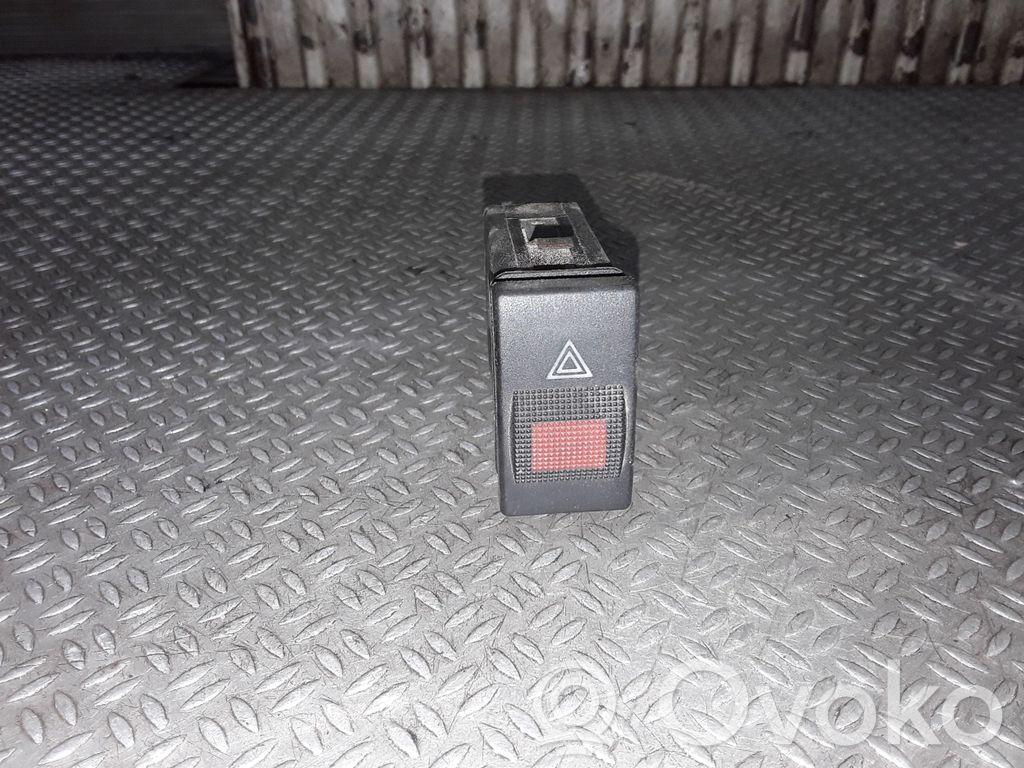 Hazard light switch   8D0941509C