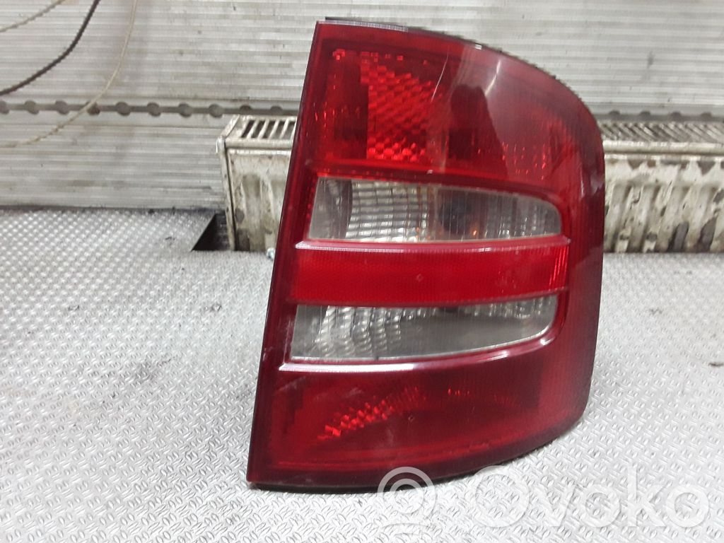 Skoda Fabia Mk1 (6Y) Lampă spate în caroserie 