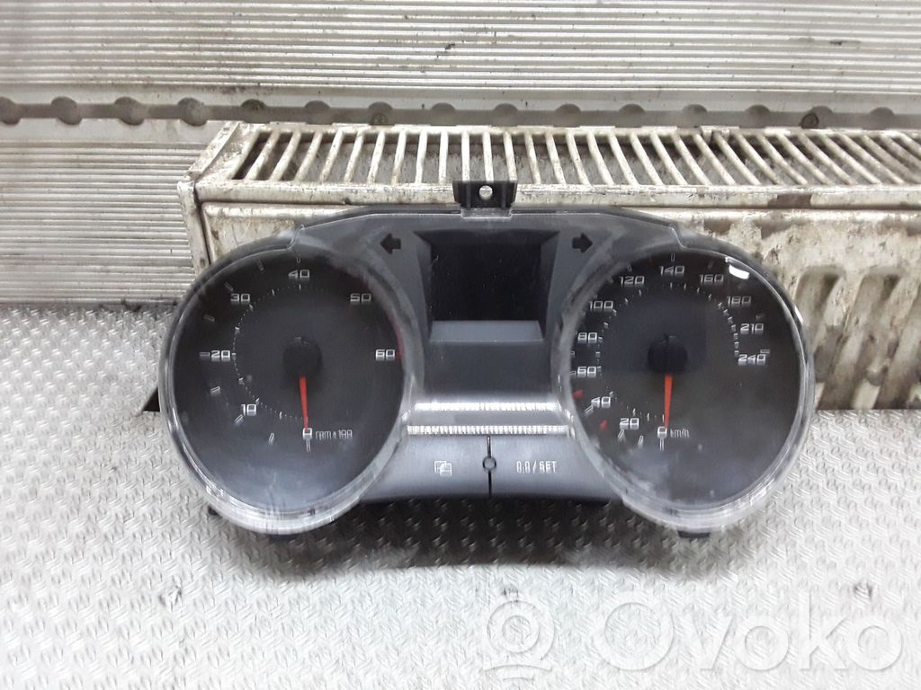 Seat Ibiza IV (6J,6P) Tachimetro (quadro strumenti)
