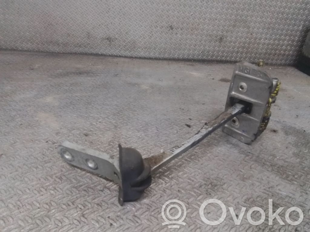 Audi A2 Etuoven pidätin 