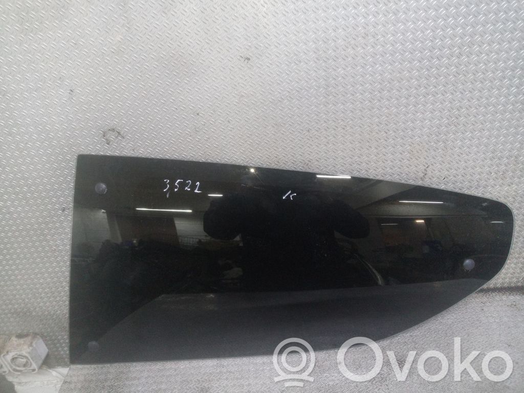 Luna de la puerta trasera